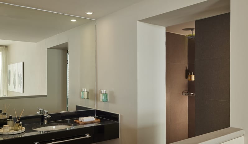 MarBella_Superior Family Room Sea View (4)